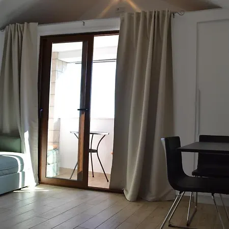 I Karma Apartman Tisno